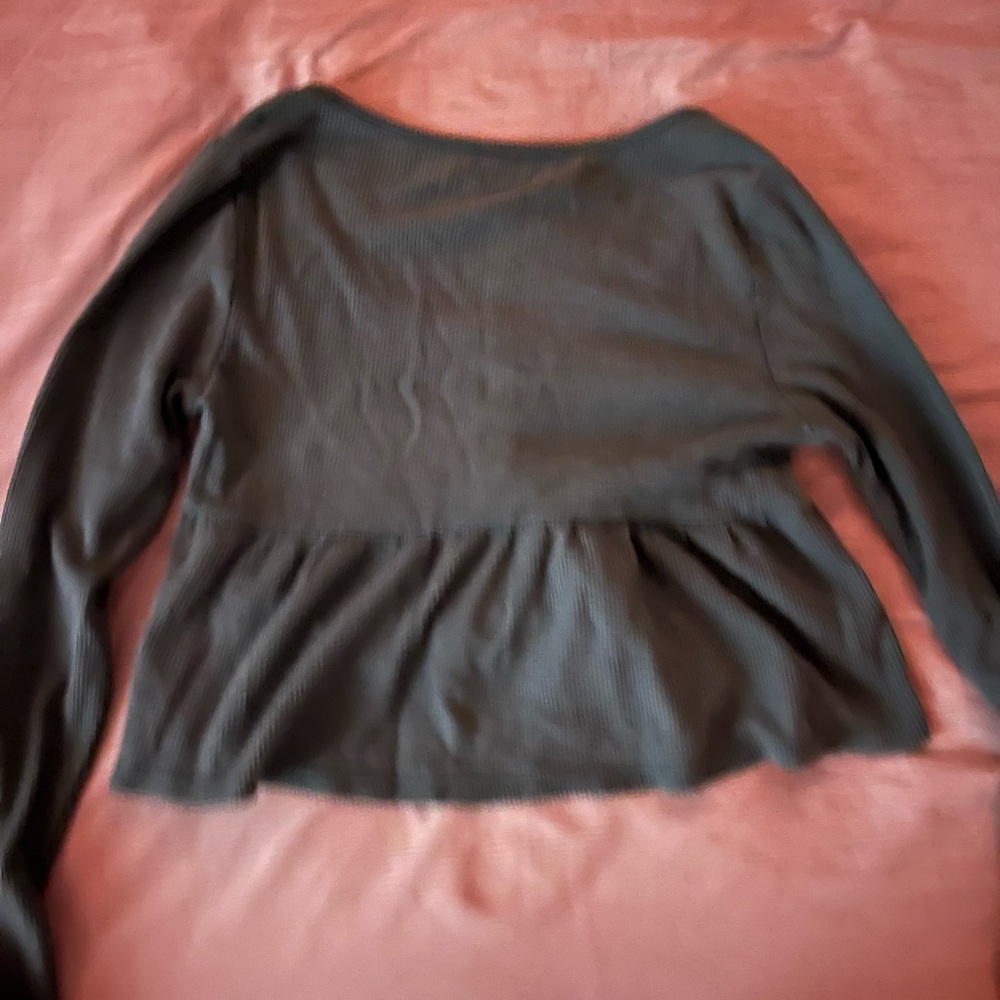 Never worn top - Picture 2 of 2